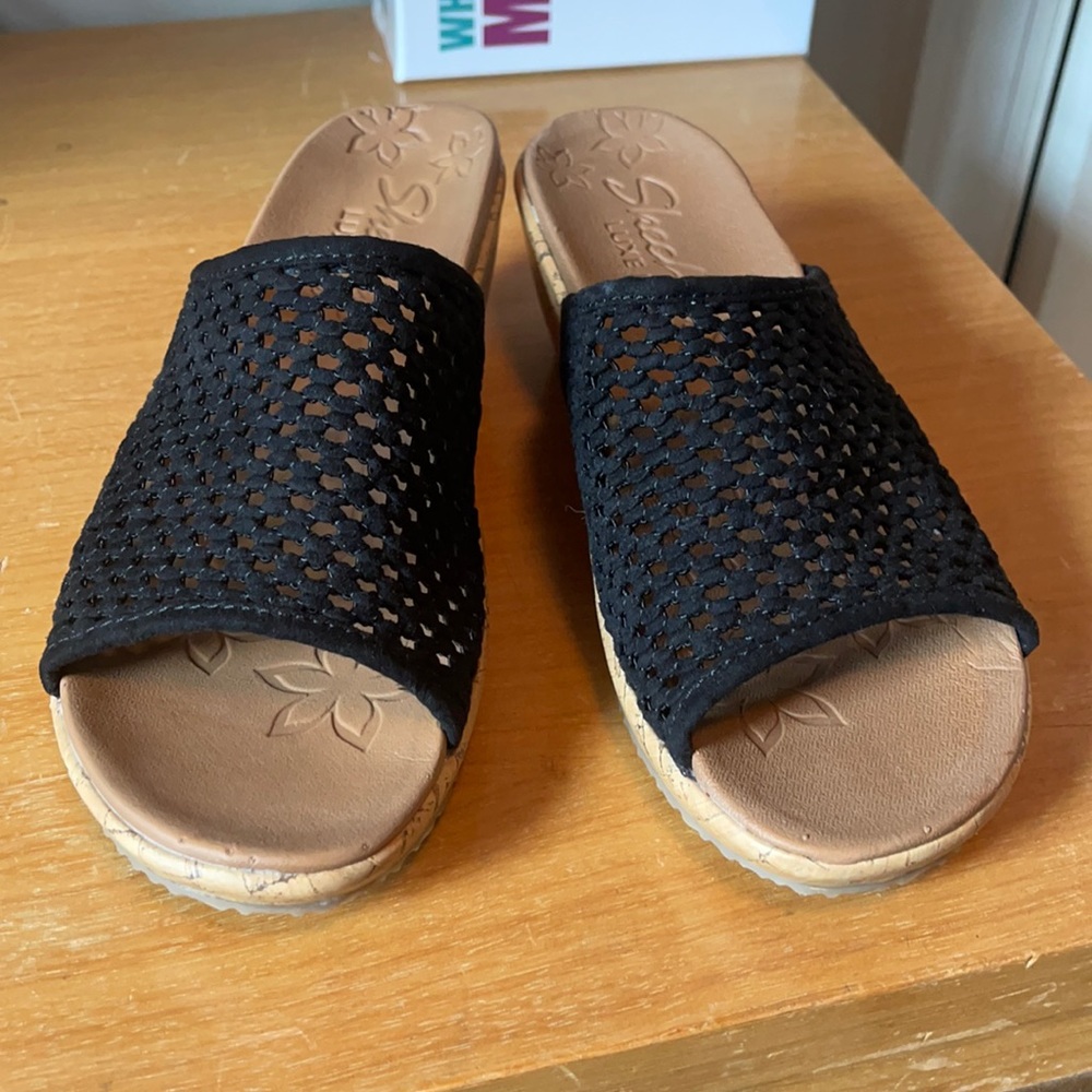 Sketchers slide wedges